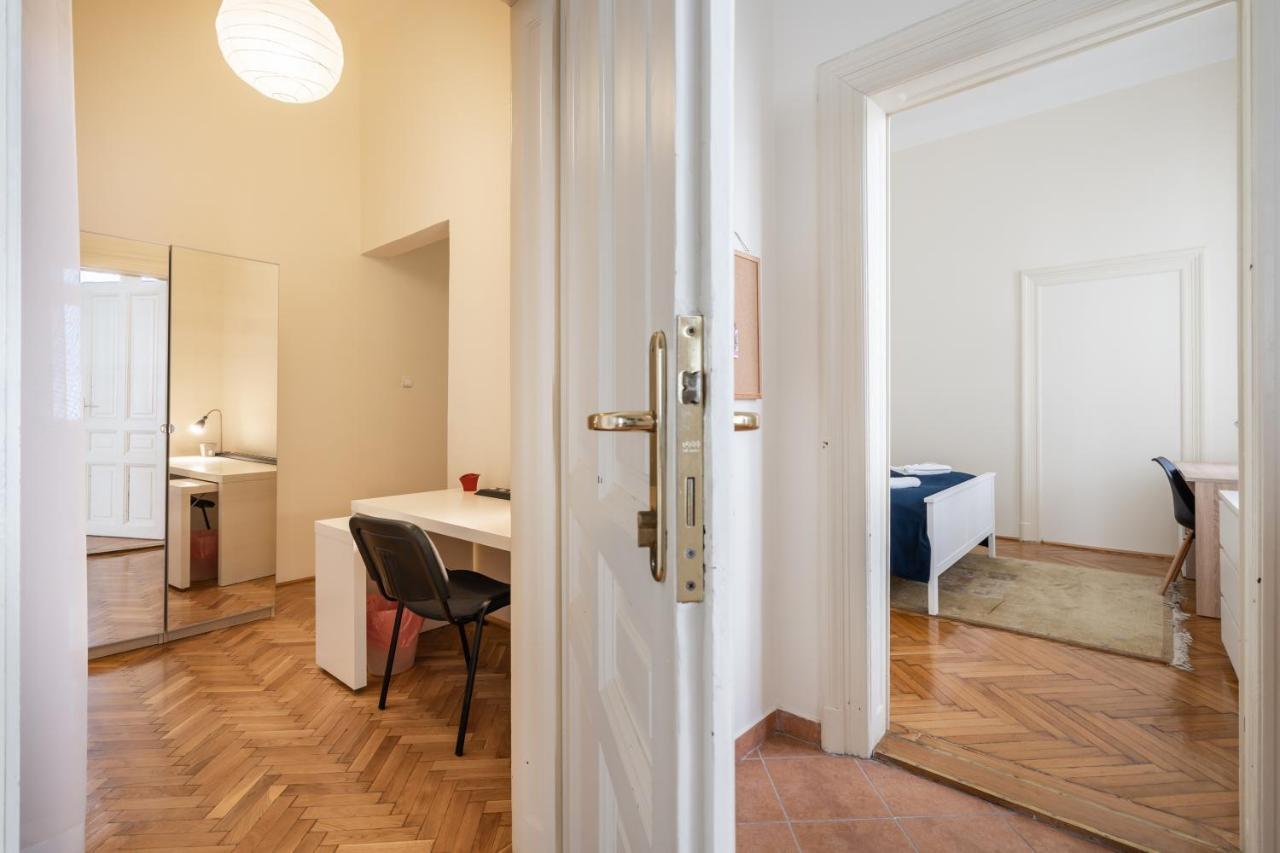 Lonyay Grand Central Budapeste Exterior foto